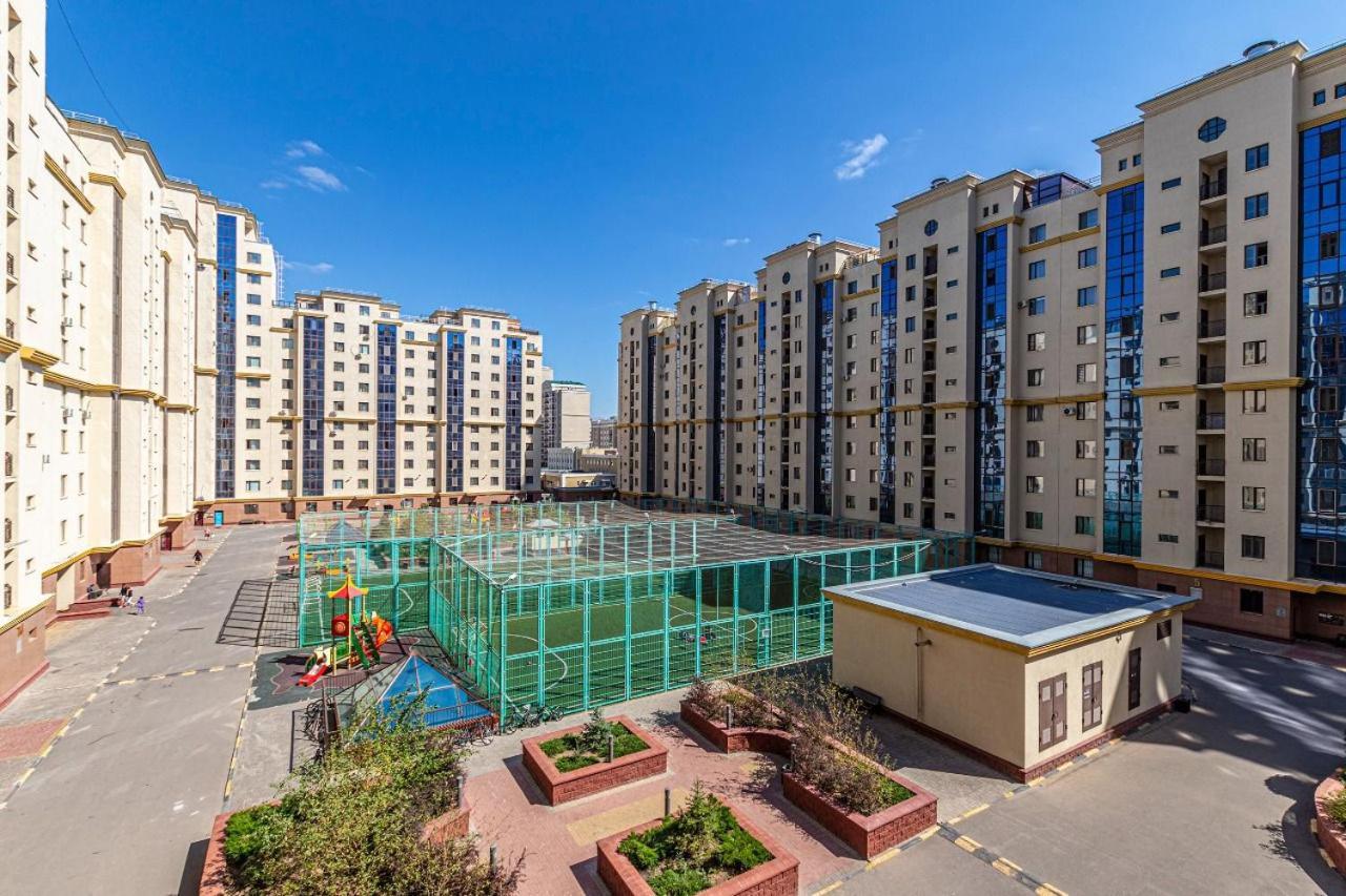 Философский Камень Astana Luaran gambar